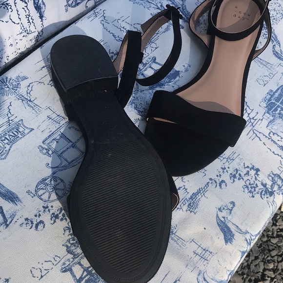 A new day suede sandals black open toe size 10 - Picture 6 of 8
